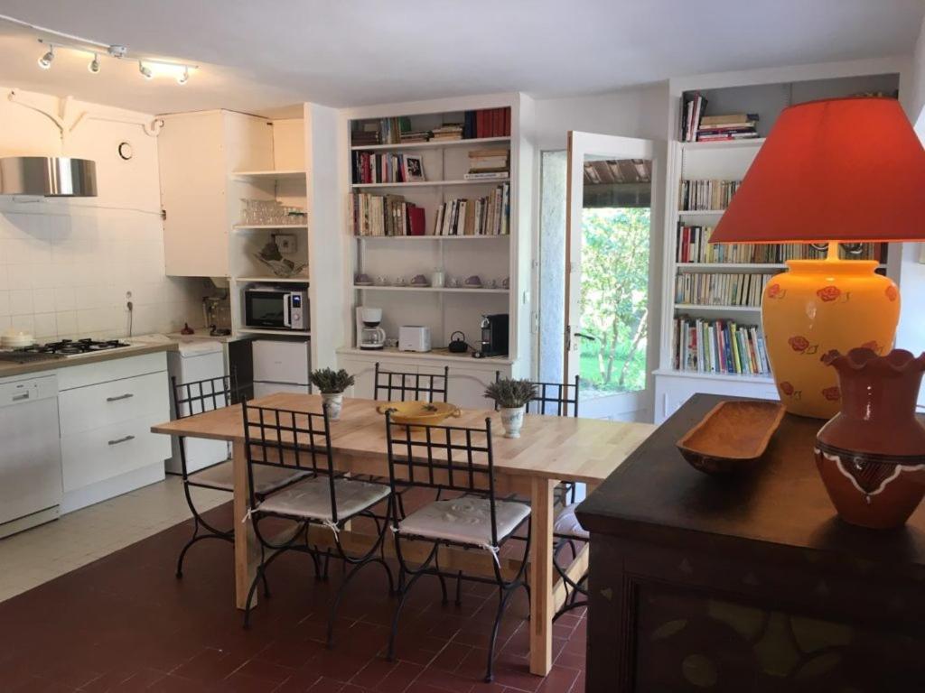 Le Moulin En Provence Bed & Breakfast Saint-Antonin-sur-Bayon Exterior photo